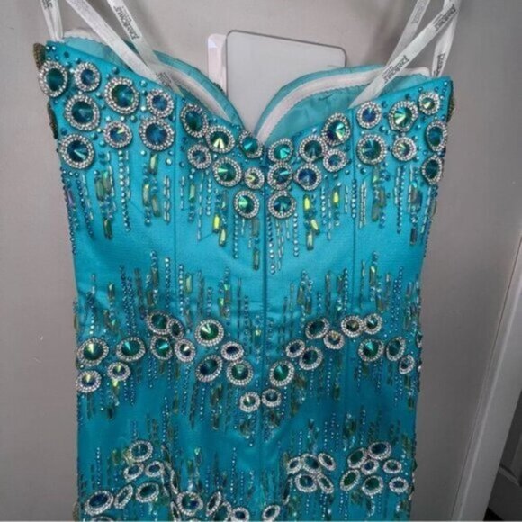 Tony Bowls Le Gala Light Blue Embellished Mermaid Gown Size 2 - Picture 8 of 15